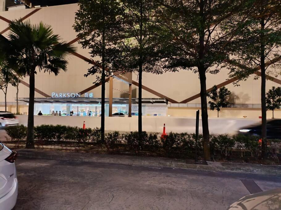 Revo - Pavilion Bkt Jalil At Vvip Pangsapuri Kuala Lumpur